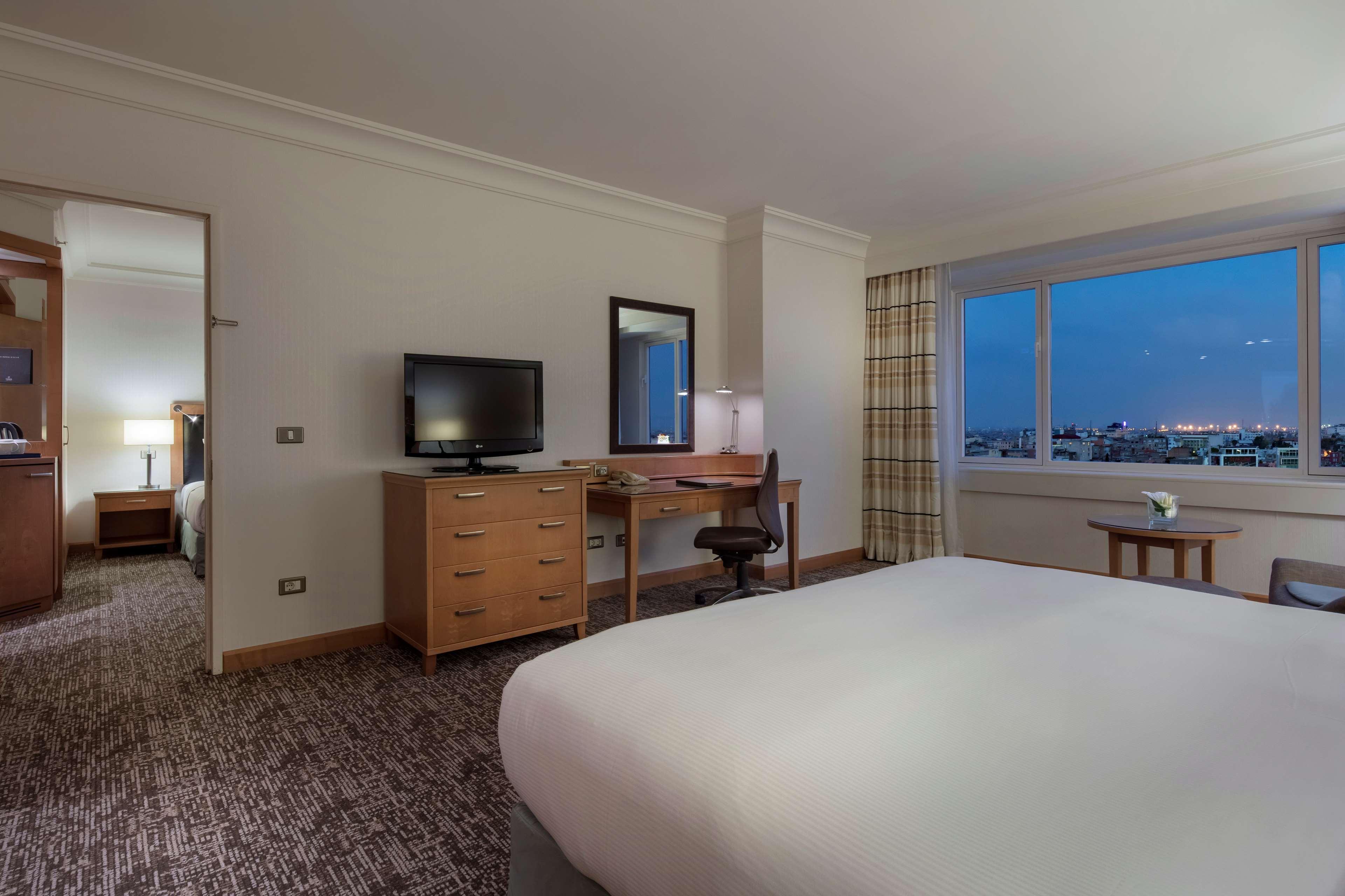 Adana Hiltonsa Hotel Kültér fotó
