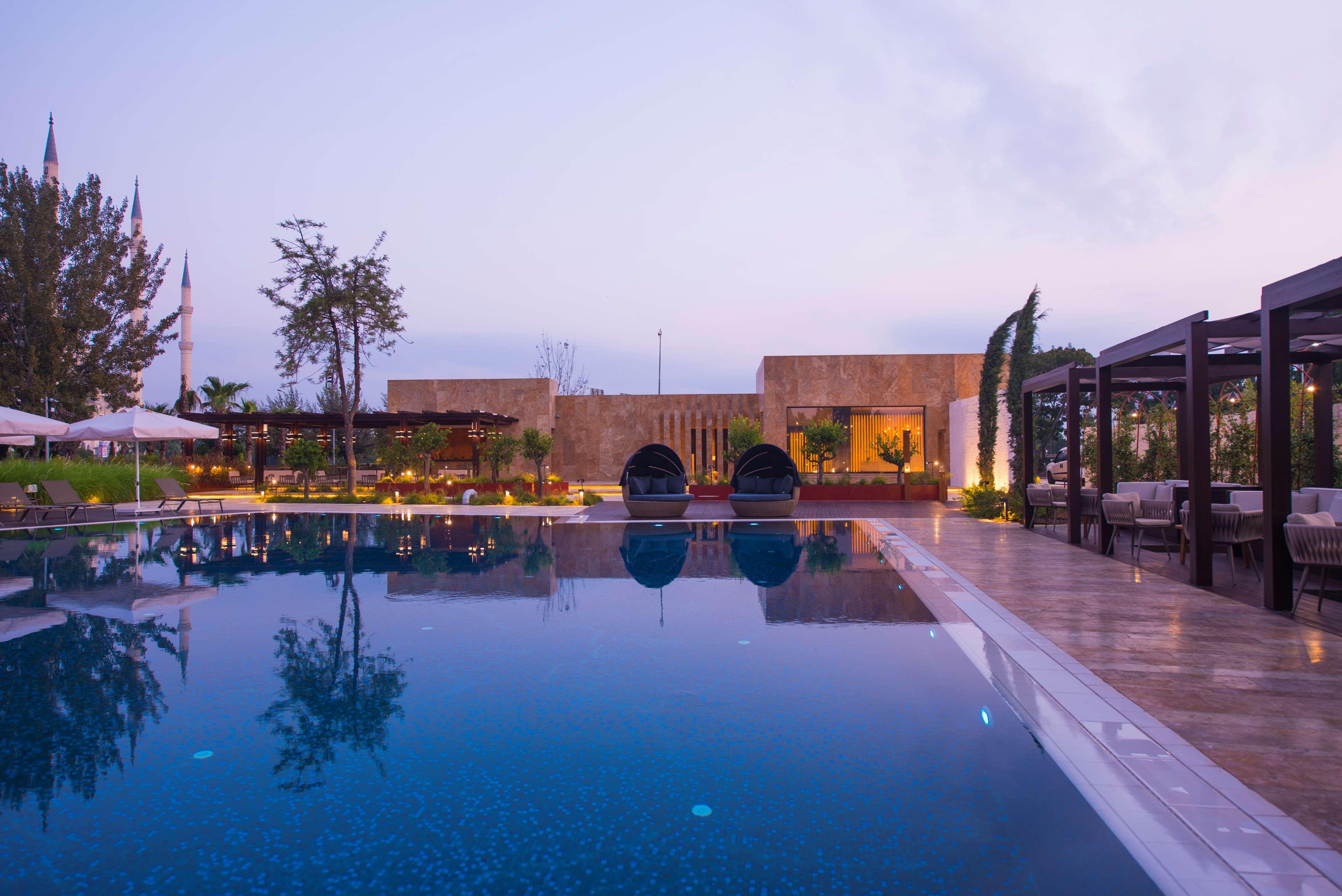 Adana Hiltonsa Hotel Kültér fotó