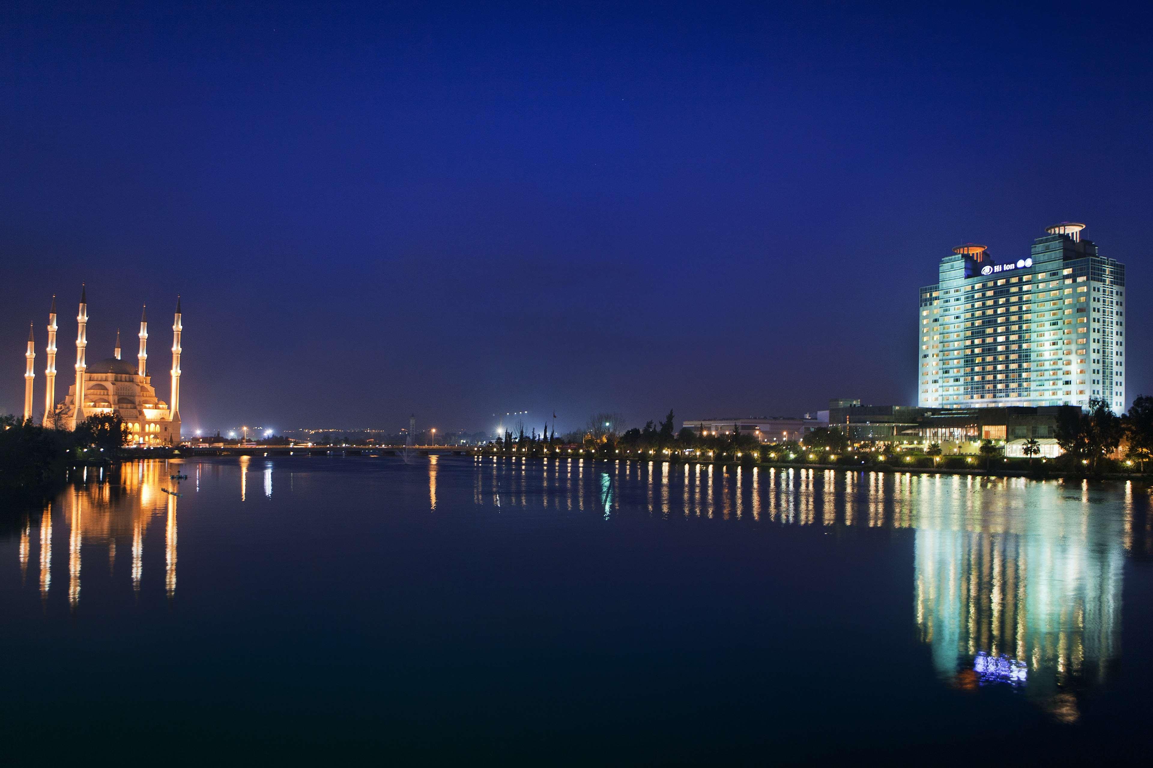 Adana Hiltonsa Hotel Kültér fotó