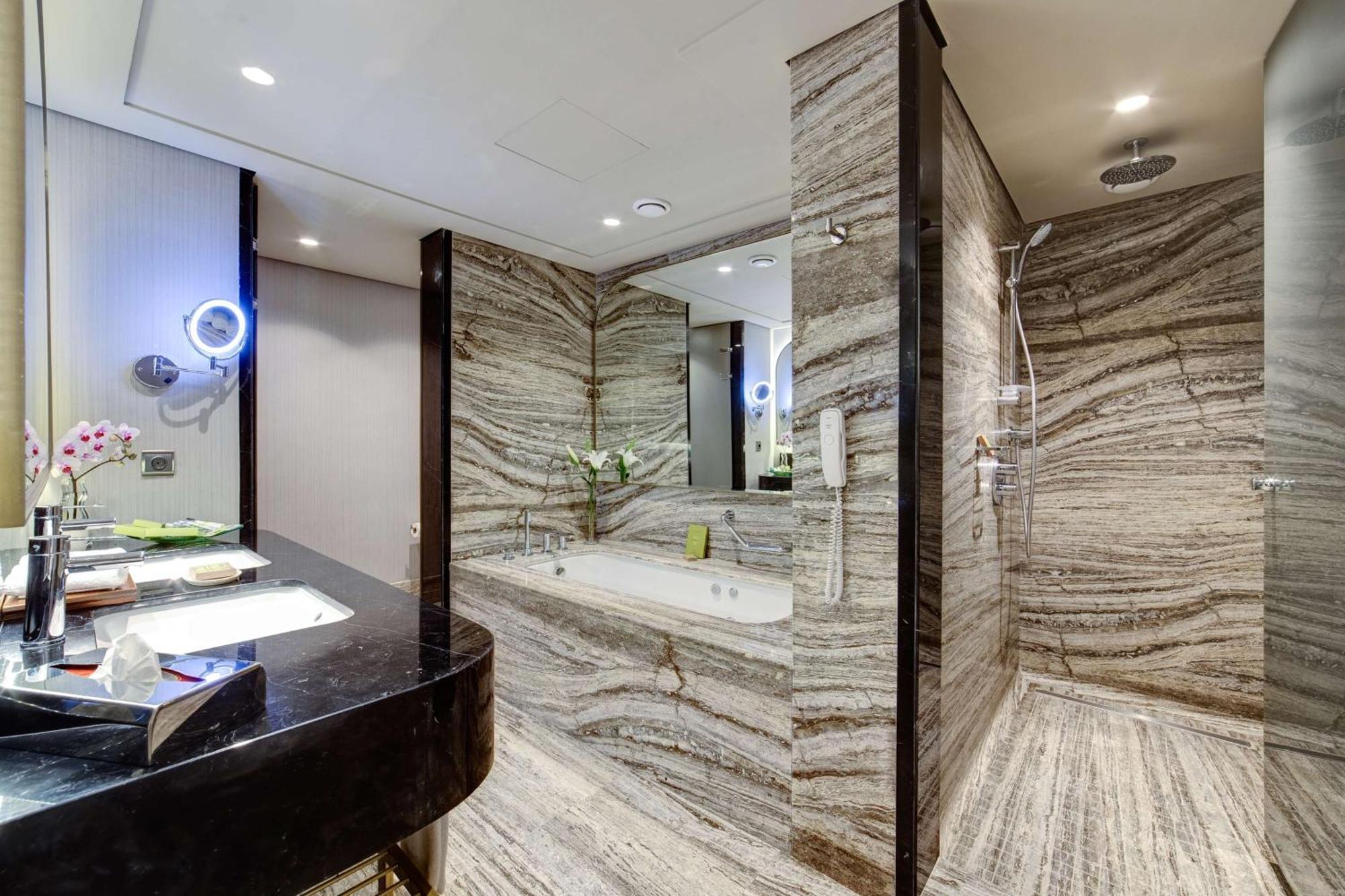 Adana Hiltonsa Hotel Kültér fotó