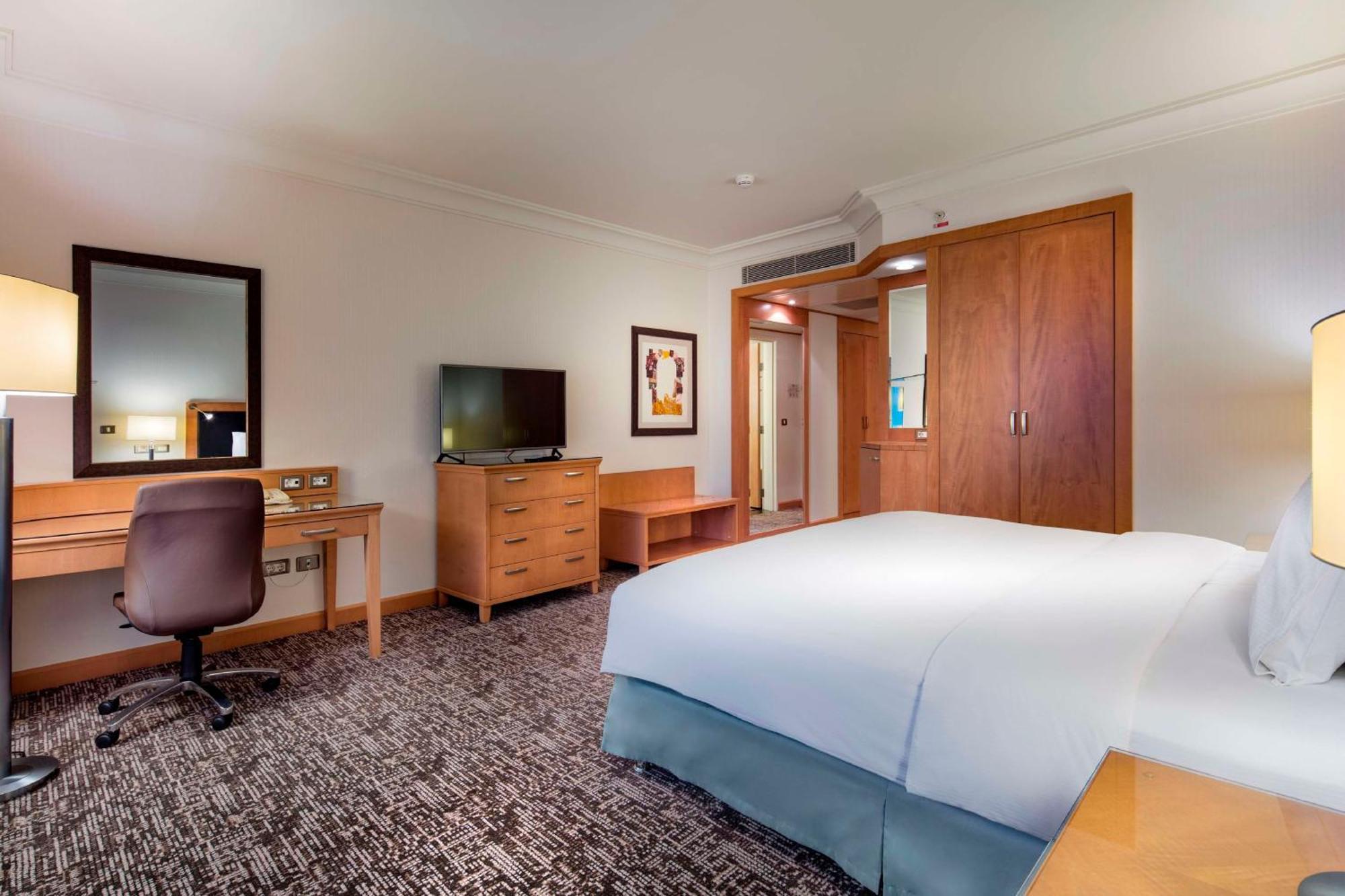 Adana Hiltonsa Hotel Kültér fotó